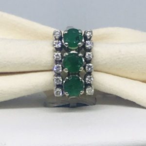 anello con tre smeraldi e diamanti gioielli torino